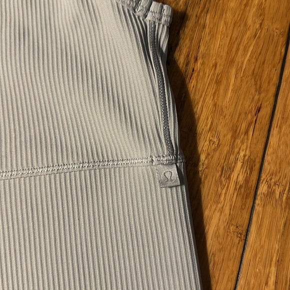 Lululemon Power Pivot Ribbed Tank - Picture 5 of 7